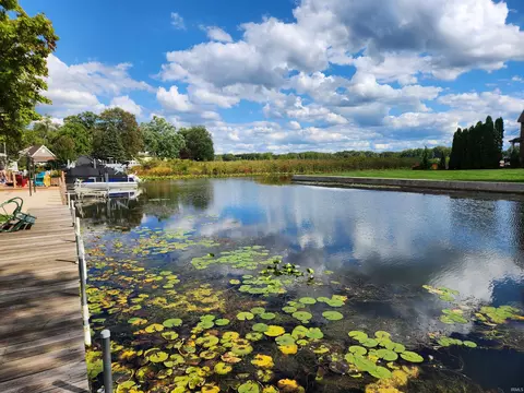 View/Area - 407 E Cable Ln, Syracuse, IN 46567 photo 1 of 3