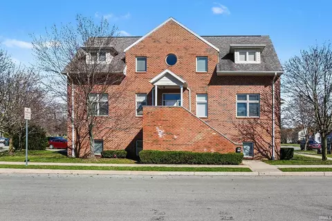 330 N Sunnyside Ave, South Bend, IN 46617