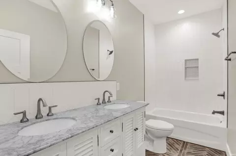 Bath - 2110 S Smith Rd, Bloomington, IN 47401 photo 2 of 3