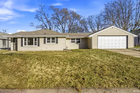 1734 N Elmer St, South Bend, IN 46628