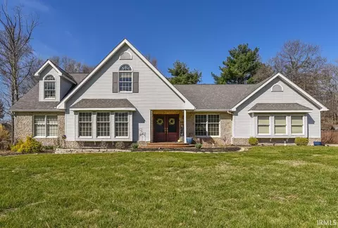 3920 S Deerfield Dr, Bloomington, IN 47401