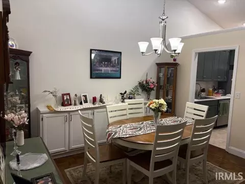 Dining - 706 E Pepperridge Dr, Bloomington, IN 47401 photo 4 of 4