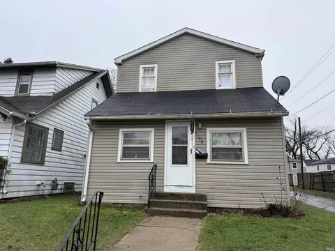 1158 E Indiana Ave, South Bend, IN 46613