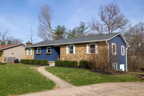 Exterior - 1419 Elliston Dr, Bloomington, IN 47401 photo 2 of 9
