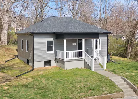 118 W Thornton St, Paoli, IN 47454
