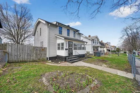1805 S Douglas St, South Bend, IN 46613
