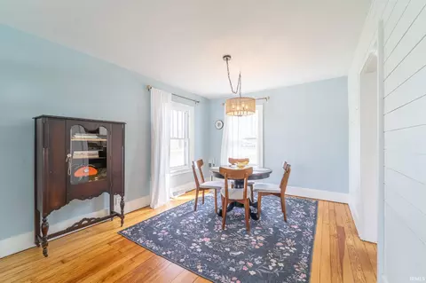 Dining - 207 E John St, Nappanee, IN 46550 photo 2 of 2