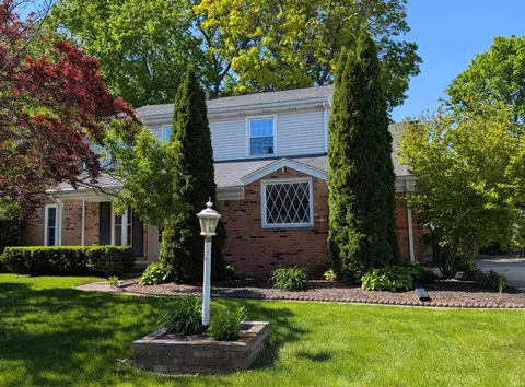 129 Knox Dr, West Lafayette, IN 47906