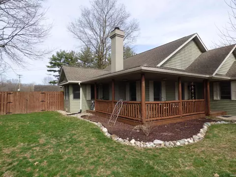 Exterior - 200 Heritage Dr, Delphi, IN 46923 photo 3 of 7