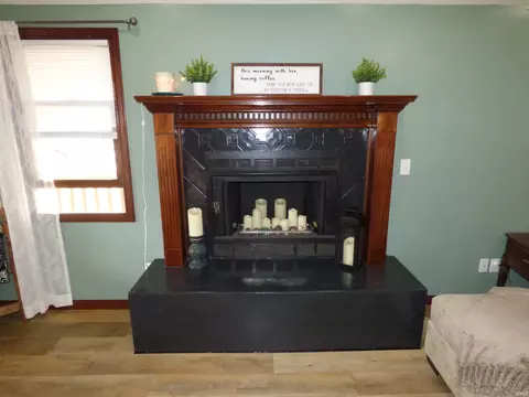 Living - 200 Heritage Dr, Delphi, IN 46923 photo 3 of 3