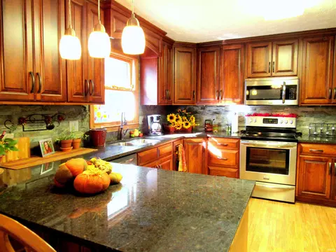 Kitchen - 714 E Allendale Dr, Bloomington, IN 47401 photo 2 of 3