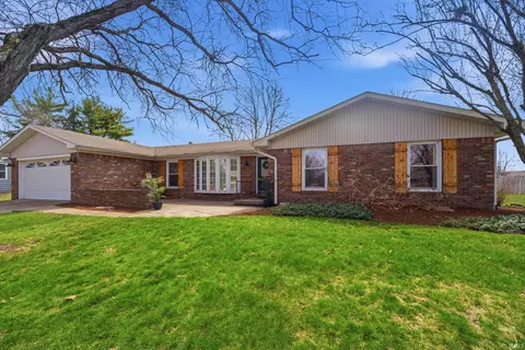 982 S Southernview Dr, Lafayette, IN 47909