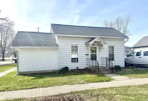 112 S Maple St, North Manchester, IN 46962