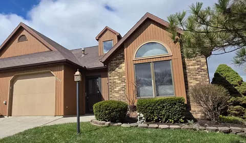 5117 Woodmark Ct, Fort Wayne, IN 46815