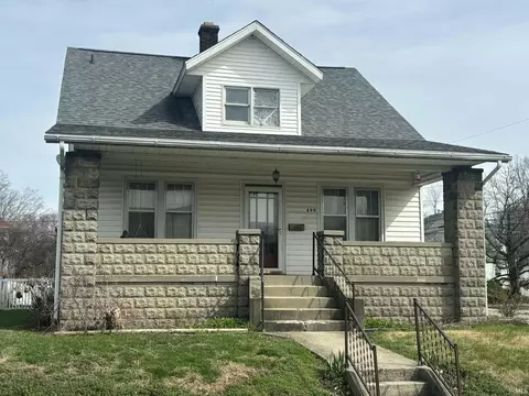 400 NW 1st St, Washington, IN 47501