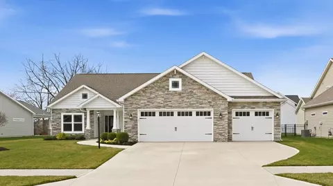 13553 Stone Table Blvd, Fort Wayne, IN 46845