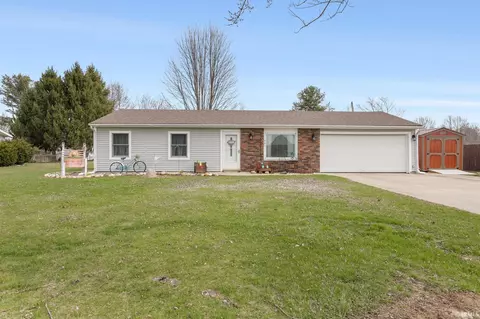 70862 Tecumseh Dr, Nappanee, IN 46550