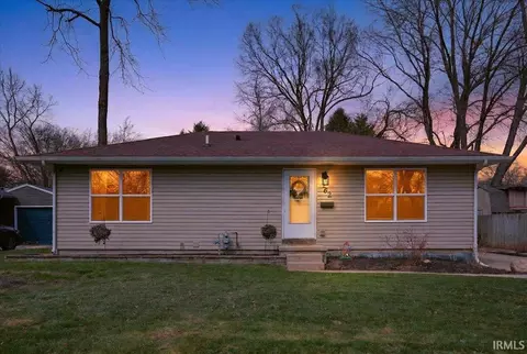 262 E Sunset Ln, West Lafayette, IN 47906