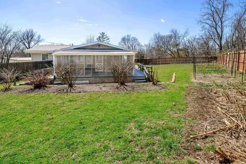 Exterior - 205 E Sunny Slopes Dr, Bloomington, IN 47401 photo 10 of 11