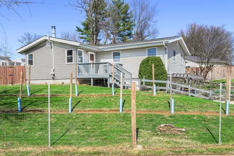 205 E Sunny Slopes Dr, Bloomington, IN 47401