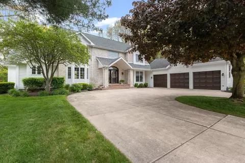 3484 Fox Chase Dr, Bristol, IN 46507