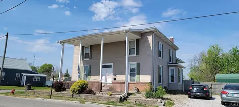 211 S Meridian St, Washington, IN 47501