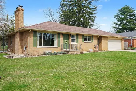 2000 Greenleaf Blvd, Elkhart, IN 46514