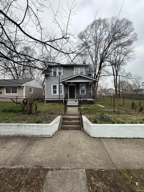613 E Broadway St, South Bend, IN 46601