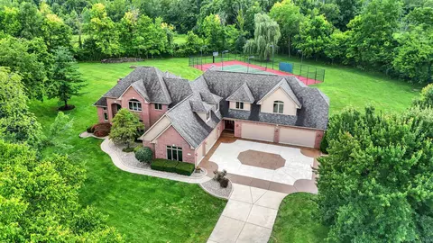 4261 W Stones Crossing Rd, Greenwood, IN 46143