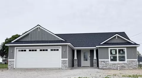 17330 Fett Dr, Huntertown, IN 46748