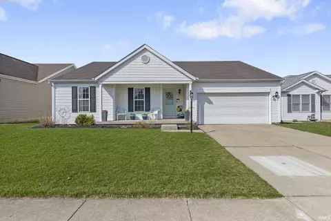 1913 Miniature Rose Ln, Mishawaka, IN 46544