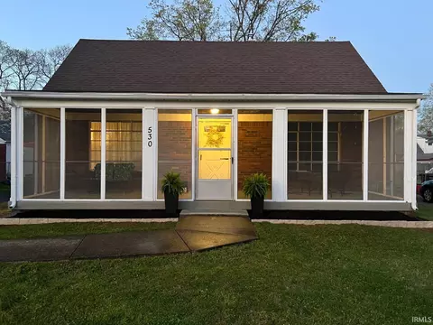 530 Chippewa St, Jeffersonville, IN 47130