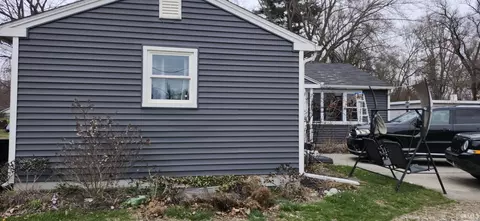 22841 Greenleaf Blvd, Elkhart, IN 46514