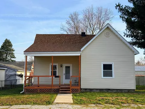 1104 Axtel Ave, Washington, IN 47501