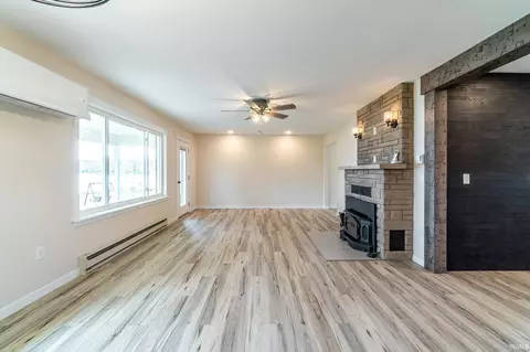 Living - 5120 E 100 S Rd, Lagrange, IN 46761 photo 5 of 6