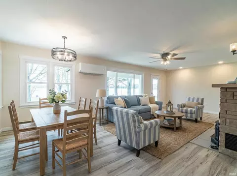 Dining - 5120 E 100 S Rd, Lagrange, IN 46761 photo 1 of 2