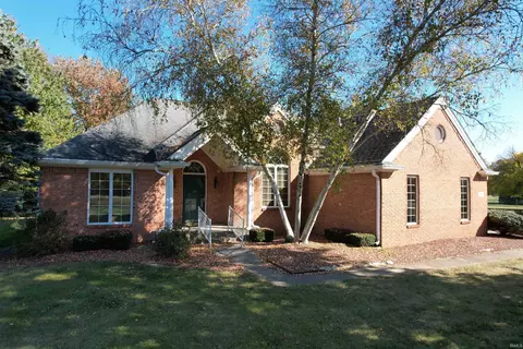 97 N Sugar Cliff Dr, Crawfordsville, IN 47933