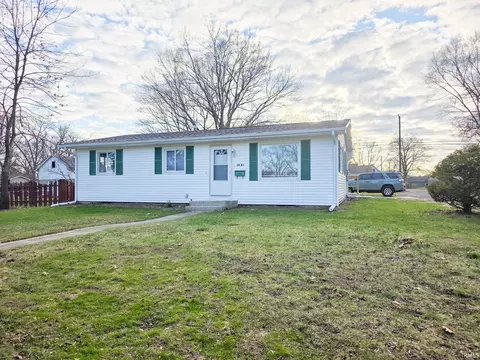 1421 Magnolia Ave, Elkhart, IN 46514