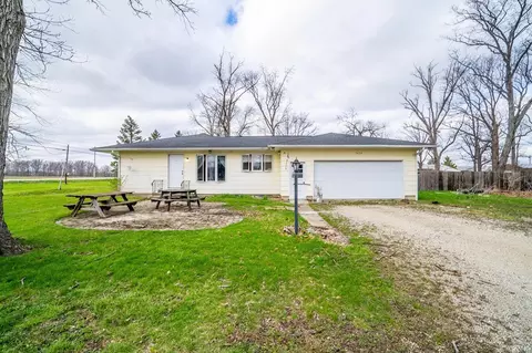 7403 S Us 27 Hwy, Berne, IN 46711