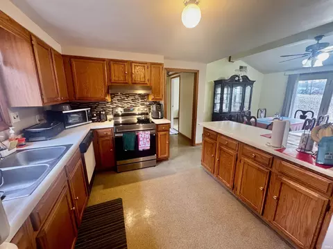 Kitchen - 7190 W May Rd, Bloomington, IN 47403 photo 1 of 2