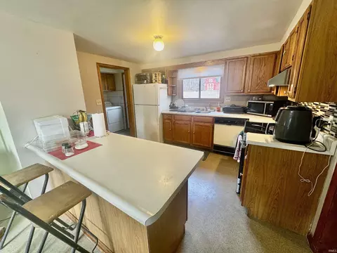 Kitchen - 7190 W May Rd, Bloomington, IN 47403 photo 2 of 2