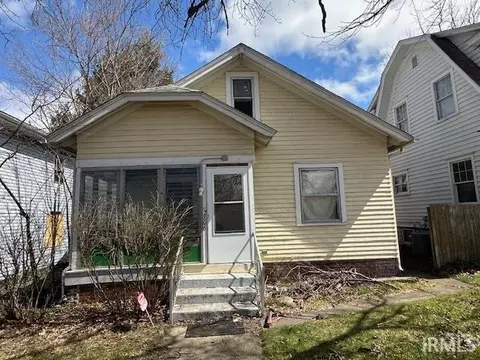 2806 S Michigan St, South Bend, IN 46614