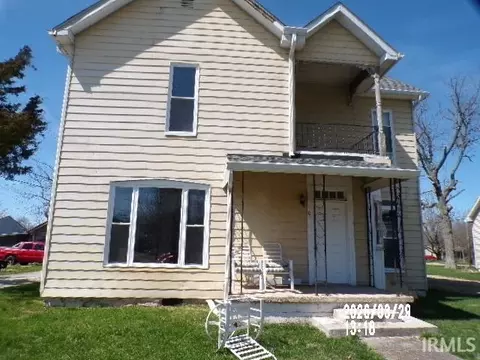 6 N Walnut St, Carthage, IN 46115