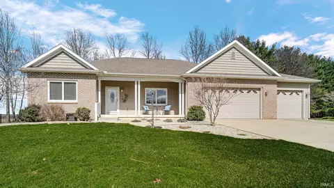 333 Juniper Ln, Plymouth, IN 46563