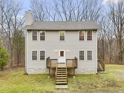 9353 S Chapel Hill Rd, Heltonville, IN 47436