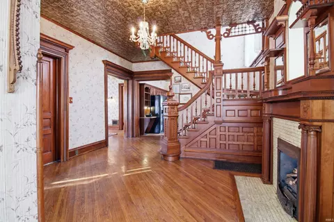 220 E Washington St, Bluffton, IN 46714 photo 3