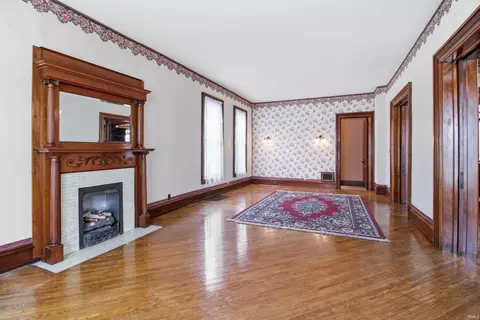 220 E Washington St, Bluffton, IN 46714 photo 6