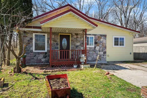 315 Olive St, Goshen, IN 46528