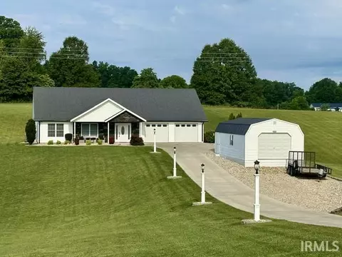 140 Knotting Hill Dr, Springville, IN 47462