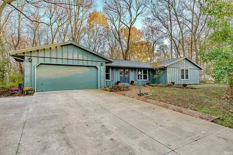 4689 Whippoorwill Dr, Lafayette, IN 47909